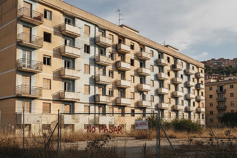 Bloque de pisos de banco en Barcelona (imagen ilustrativa)